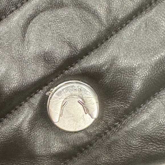 Genuine Lambskin Leather Quilted Shoulder Bag – Soft & Chic 22CM - Picture 6 of 12